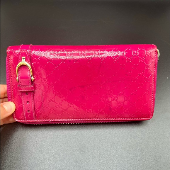 GUCCI Guccissima Patent Leather Round Zipper Long Wallet With Gold Hardware - Picture 6 of 11